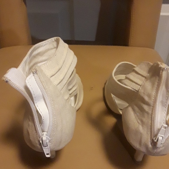 Spring/ summer  sandals - Picture 3 of 3